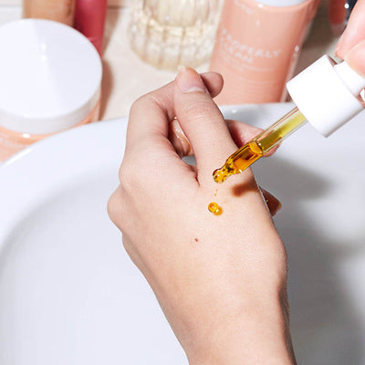 The Difference Between Serums and Face Oils