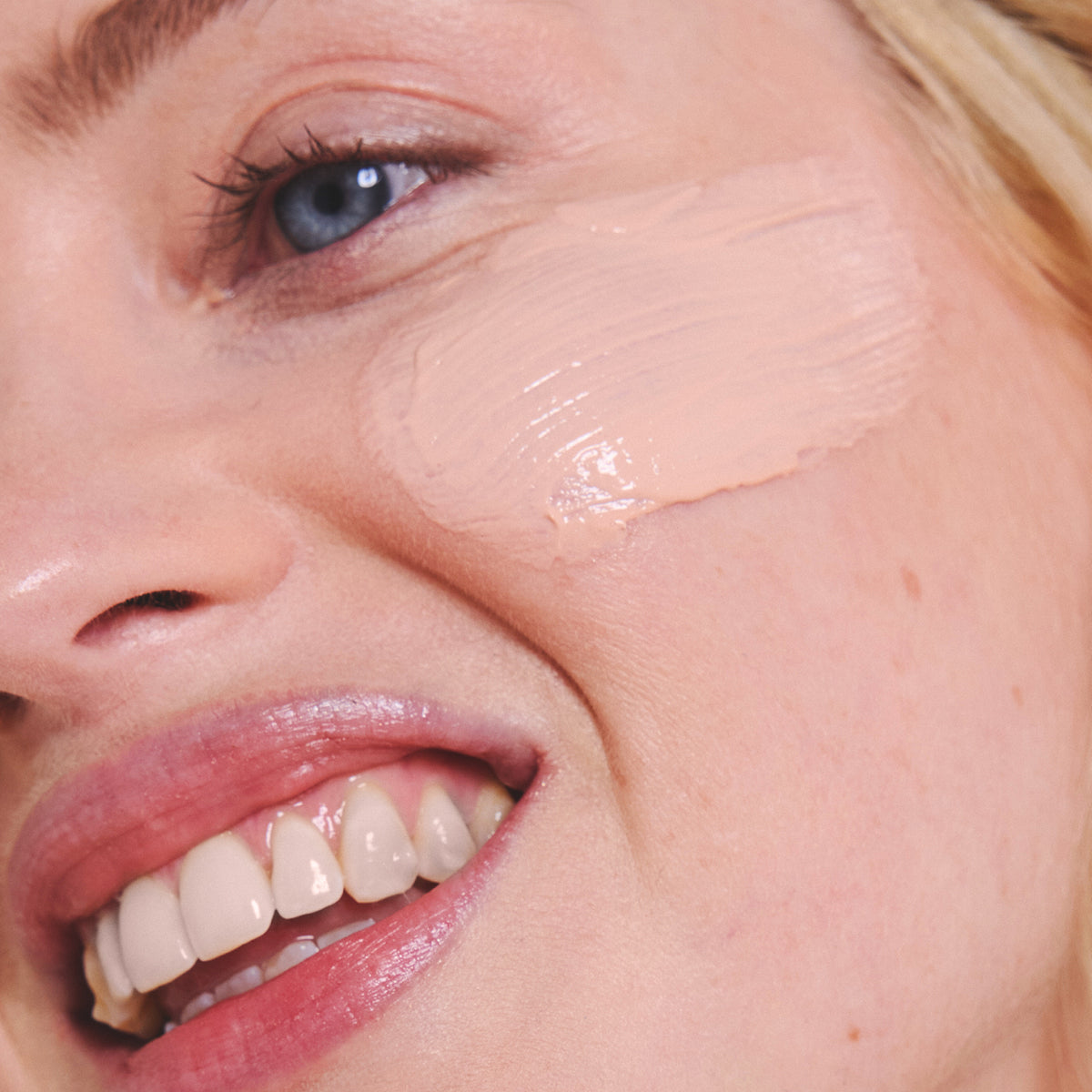 Face The Day Gifts & Sets Go-To Skincare