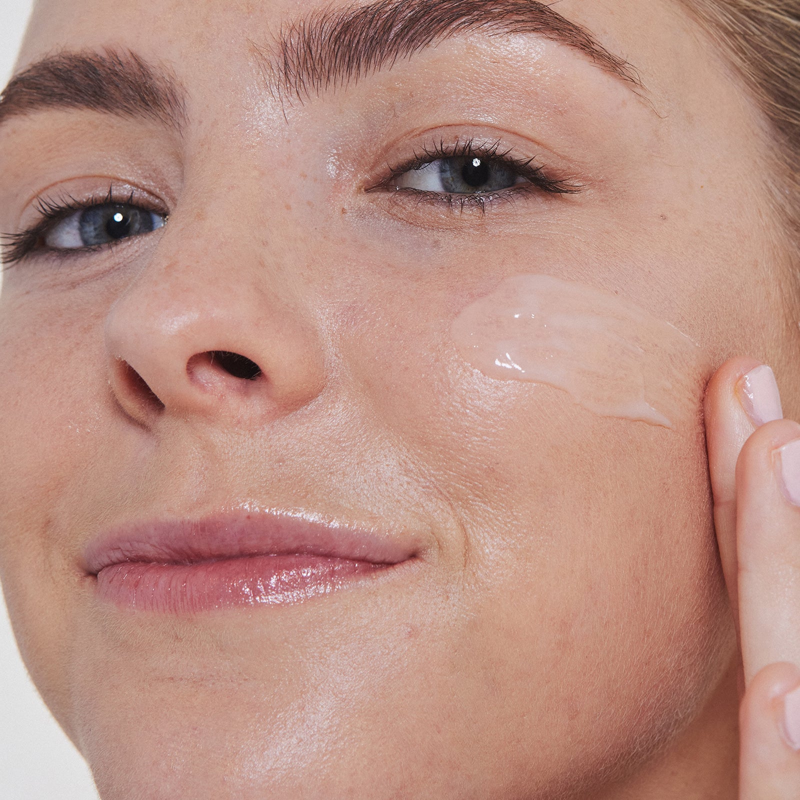 Good Habits Gifts & Sets Go-To Skincare