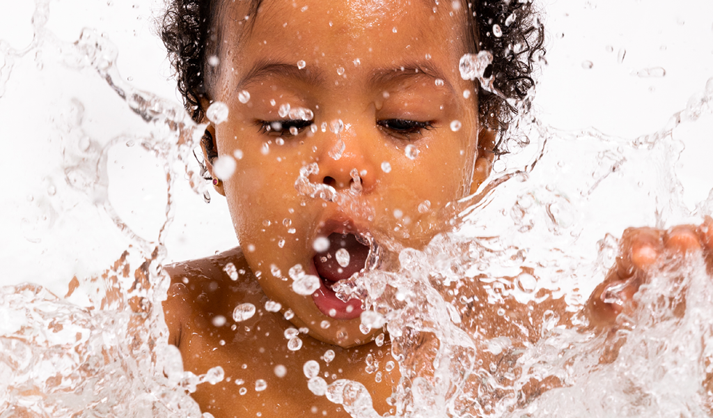 6 reasons your kid is resisting bathtime.