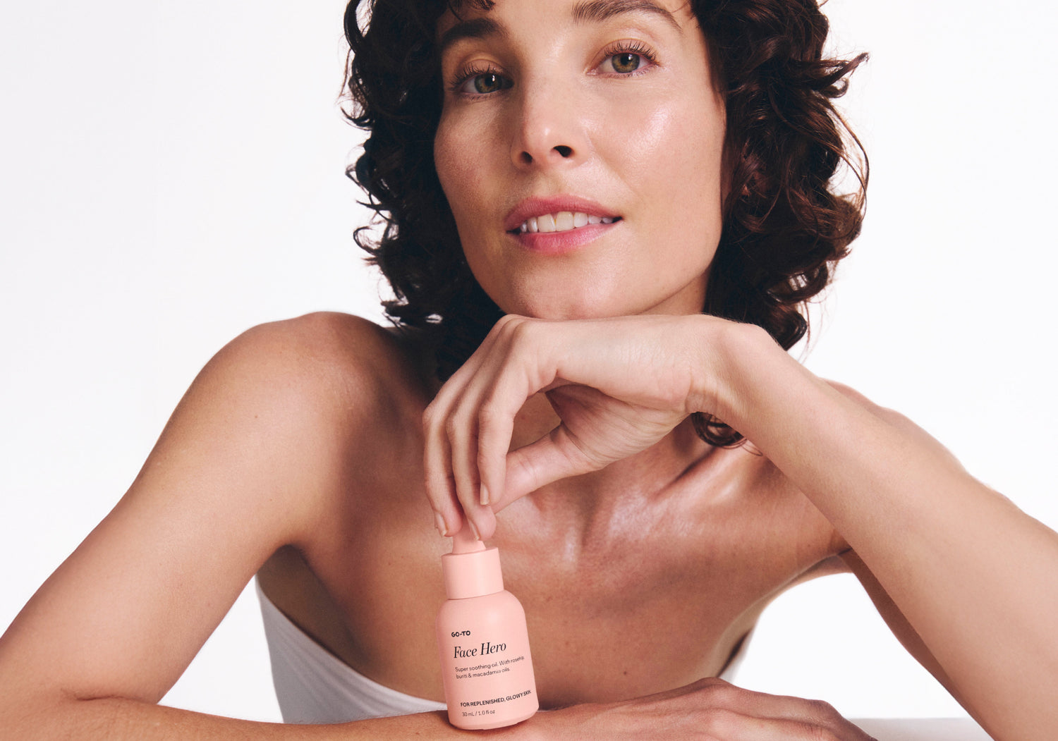 4 Face Hero Fixes That Prove It’s The Ultimate Multitasking Face Oil