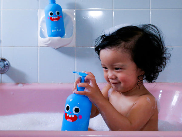 Get your little stinker in the tub with no bath battles.