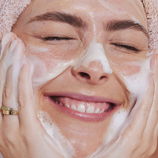 Clear and Clean Gifts & Sets Go-To Skincare